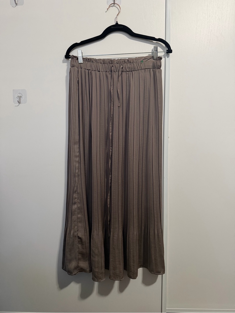 Modern Citizen Taupe Pleated Maxi Skirt